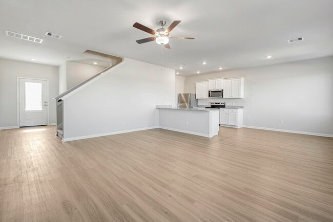 Foto del edificio - 6410 Winter Elm St