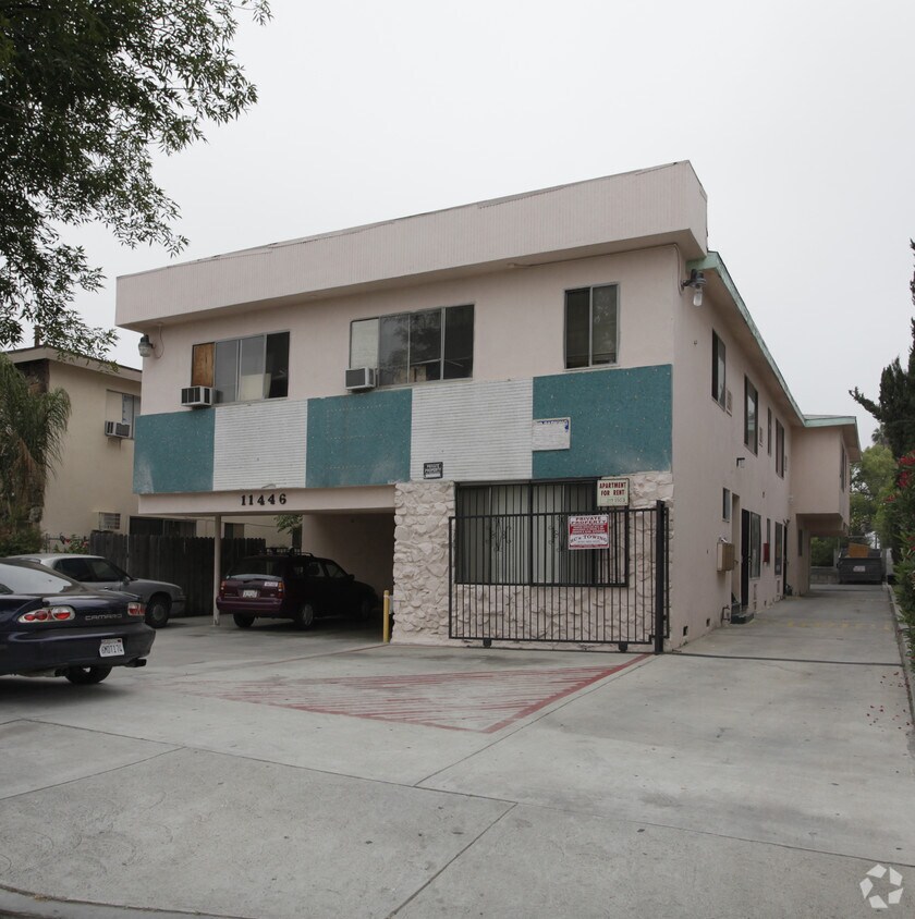 Primary Photo - 11446 Califa St