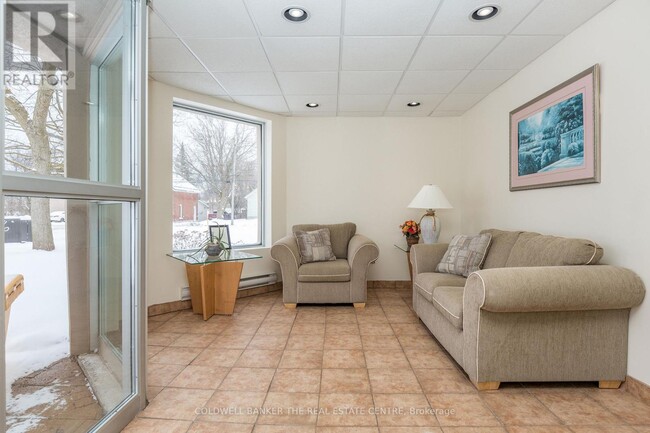 Building Photo - 125 Bond St