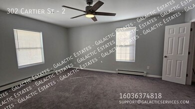 Building Photo - 302 Cartier St