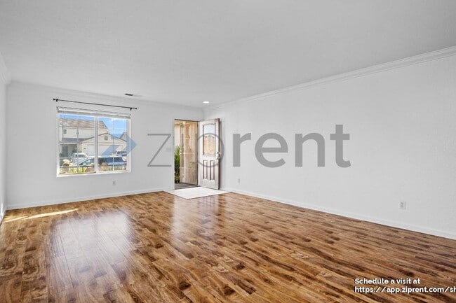 Building Photo - 8635 Lott St