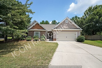 Building Photo - 203 Misty Grove Dr SE