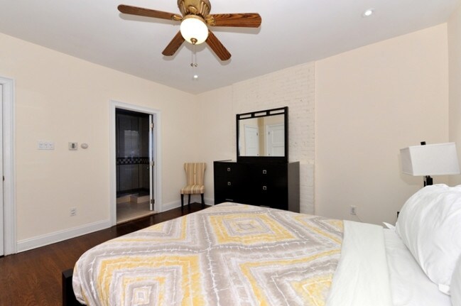 Foto del edificio - 248 E 83rd St