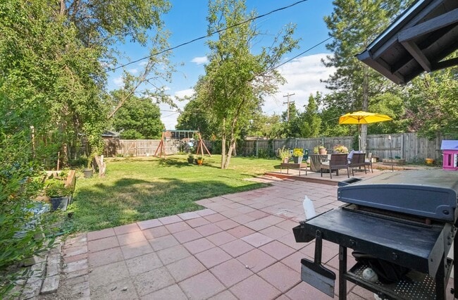 Building Photo - 1416 Willow St