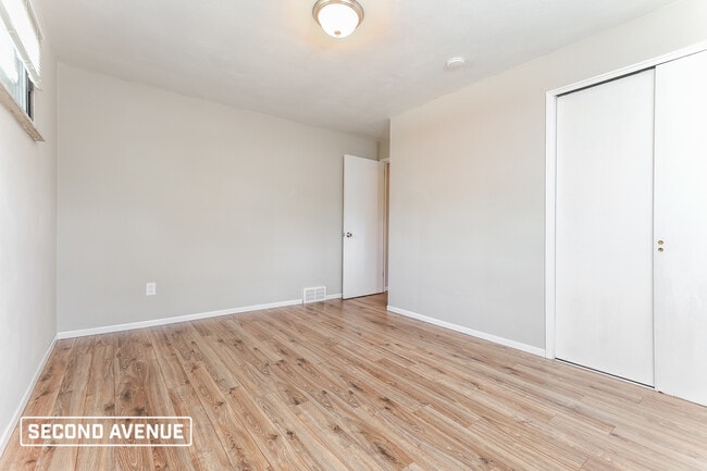 Building Photo - 138 College Park Dr