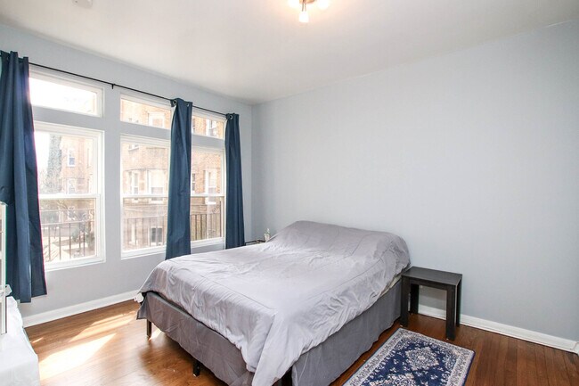 Foto del edificio - 1626 W Farwell Ave