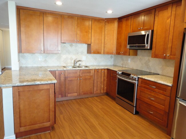 Building Photo - San Carlos - Fully Remodeled - Two Story T...