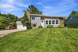 Building Photo - 9547 W Kentucky Dr