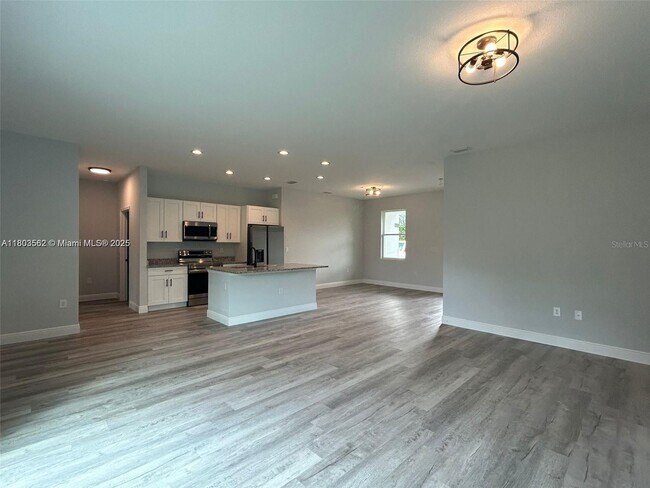 Foto del edificio - 7137 Benson St