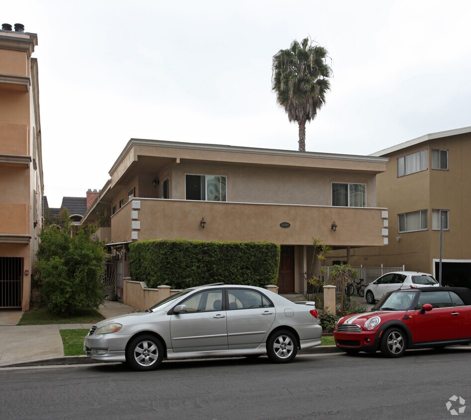 Building Photo - 11822 Gorham Ave