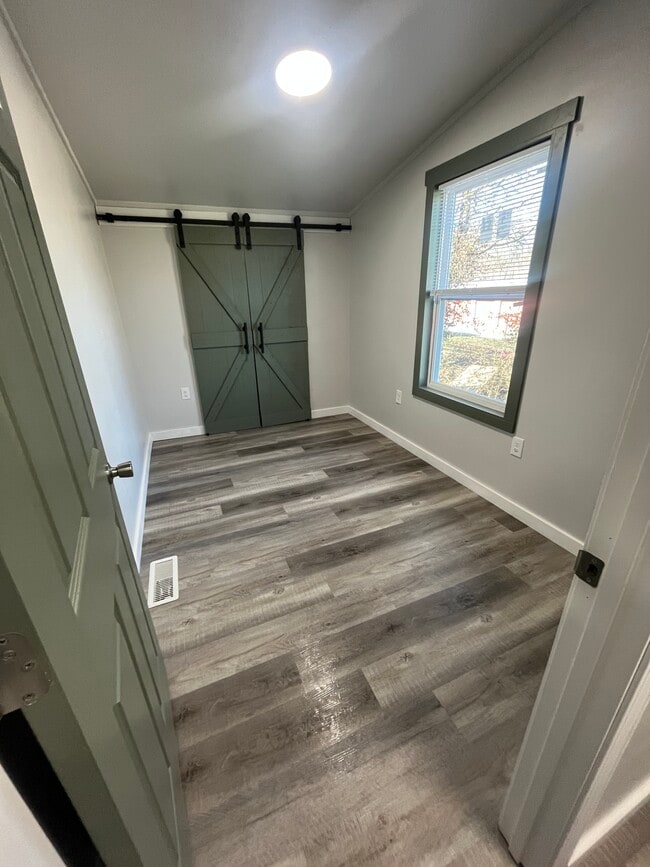 Foto del edificio - 2045 Dave Buck Rd