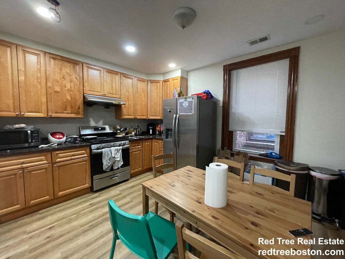 Photo - 129 Cedar St. Unit 3