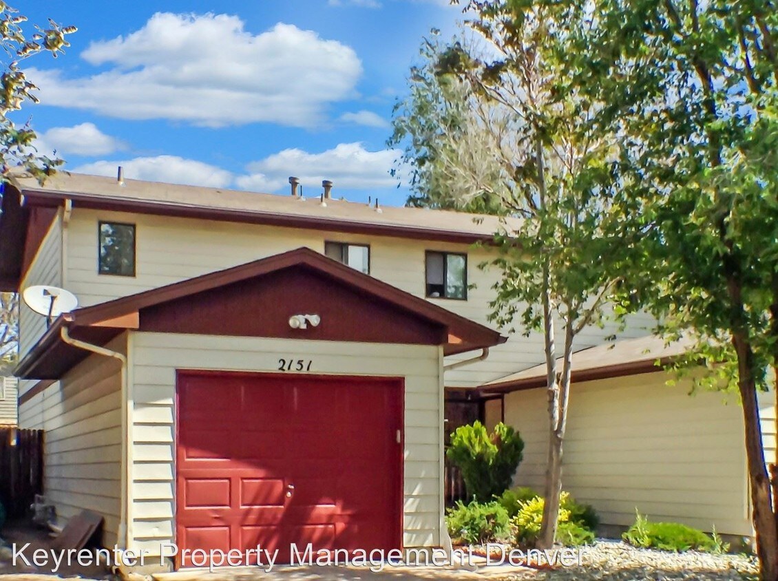 3 br, 3 bath House 2151 W Iliff Ave House Rental in Englewood, CO