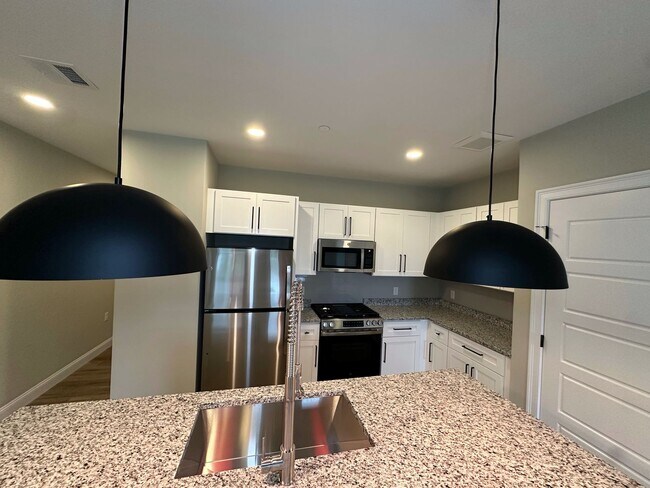 Foto del interior - Central @ Waterford Woods