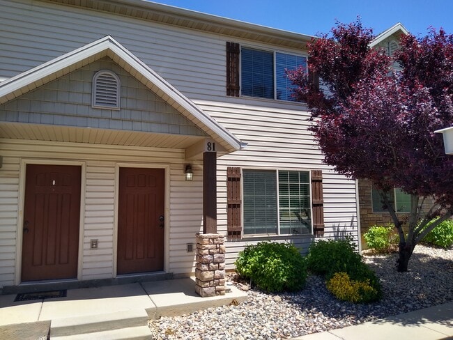 Building Photo - 340 1425 N St