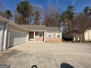 Building Photo - 124 Cottesford Dr SW