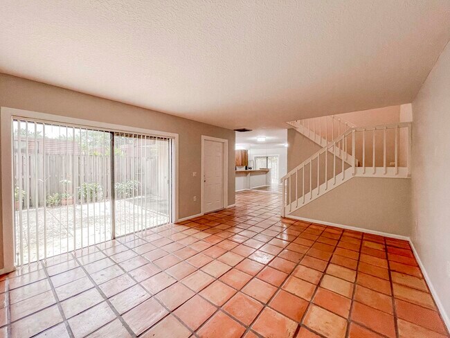 Foto del edificio - 317 3rd Ln
