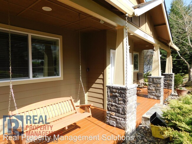 Building Photo - 4 br, 2.5 bath House - 3703 SW Vesta St