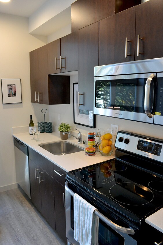 Foto principal - 1113 E John St