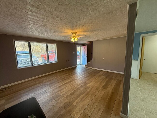 Foto del edificio - 4709 McCloud Rd