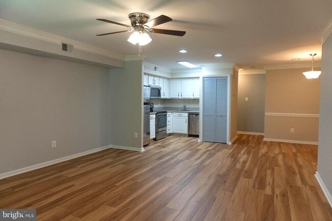 Building Photo - 18 Wingate Ct