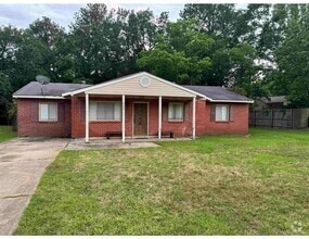 Building Photo - 4121 Yorkshire Ln