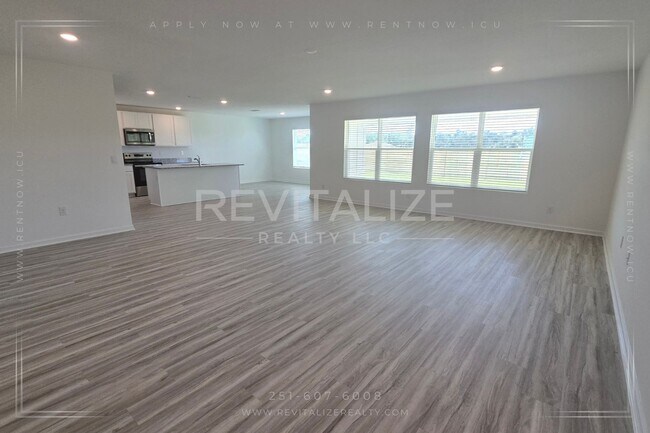 Foto del edificio - 4BR Home with Community Pool & Gym – Roberts Cove, Foley
