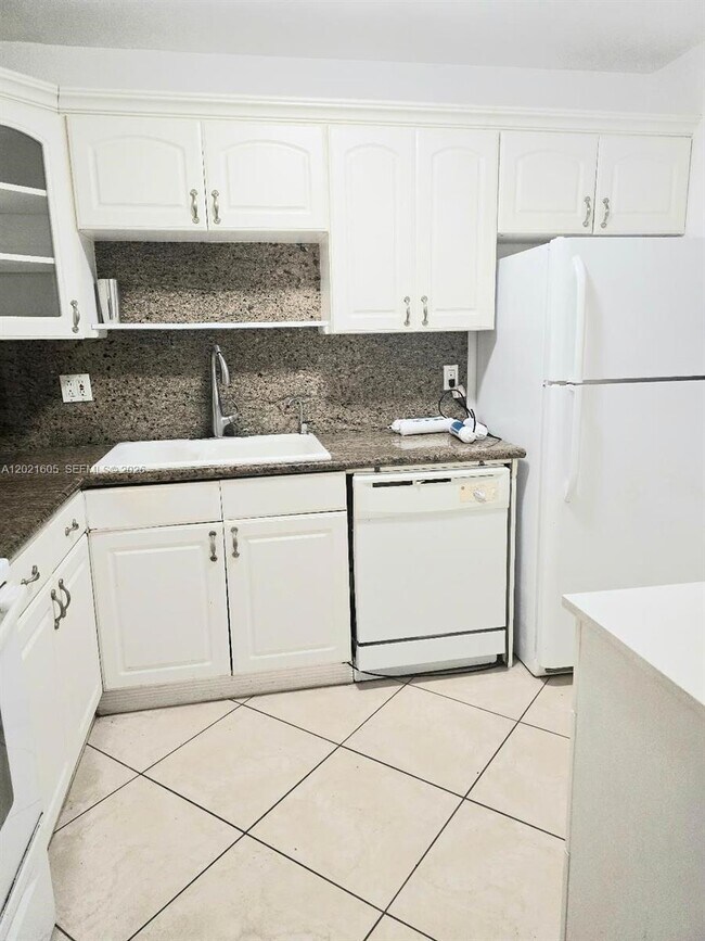 Foto del edificio - 2309 Park Ln