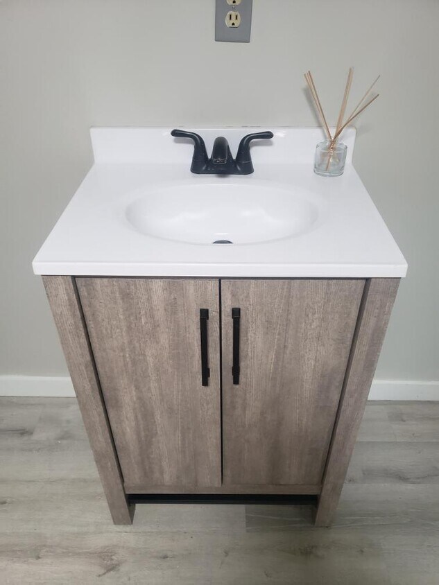 Foto del edificio - 4812 Belmont St