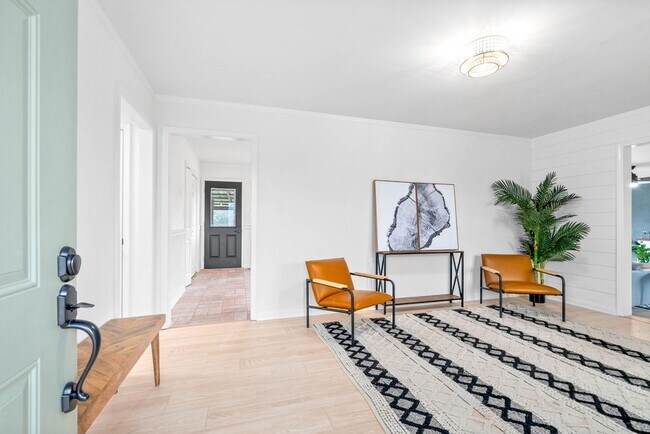 Foto del edificio - 803 Merritt Lewis Ln