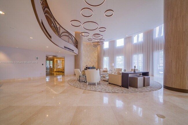 Foto del edificio - 17555 Collins Ave