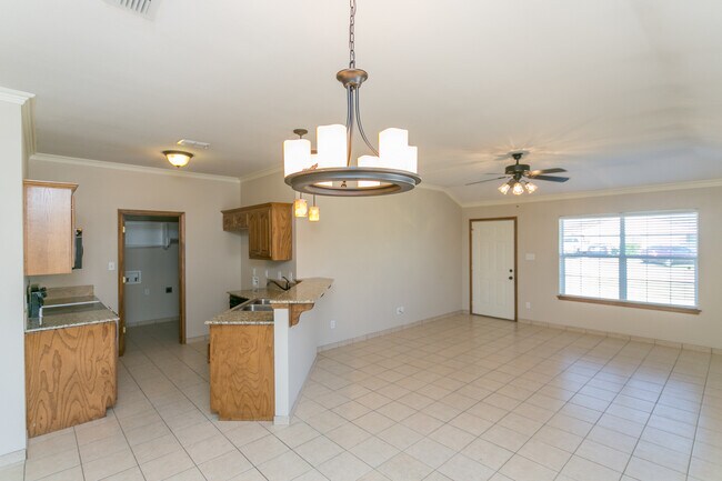 Foto del edificio - 16111 Rolling Meadows Dr
