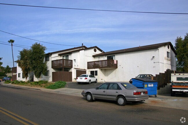 Foto del edificio - 3917 Spring Pl
