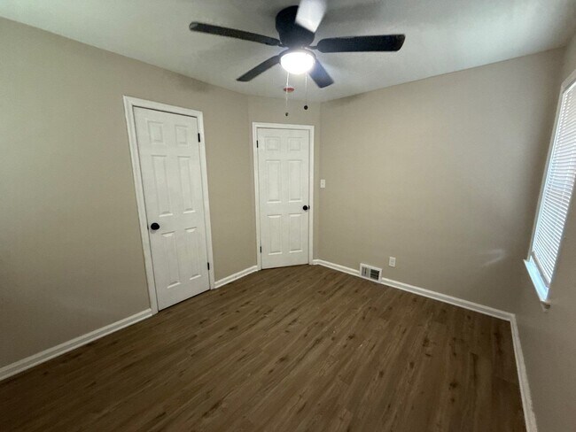 Foto del edificio - Fully Renovated 3-Bedroom Home – Move-In R...