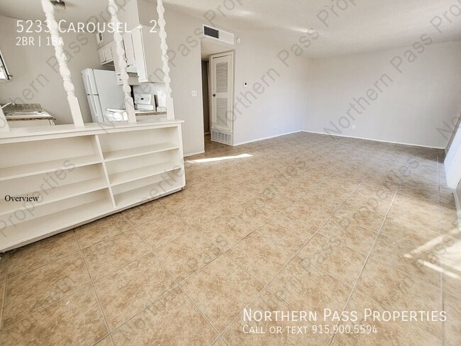 Building Photo - Adorable 2 Bedroom Westside Apt!