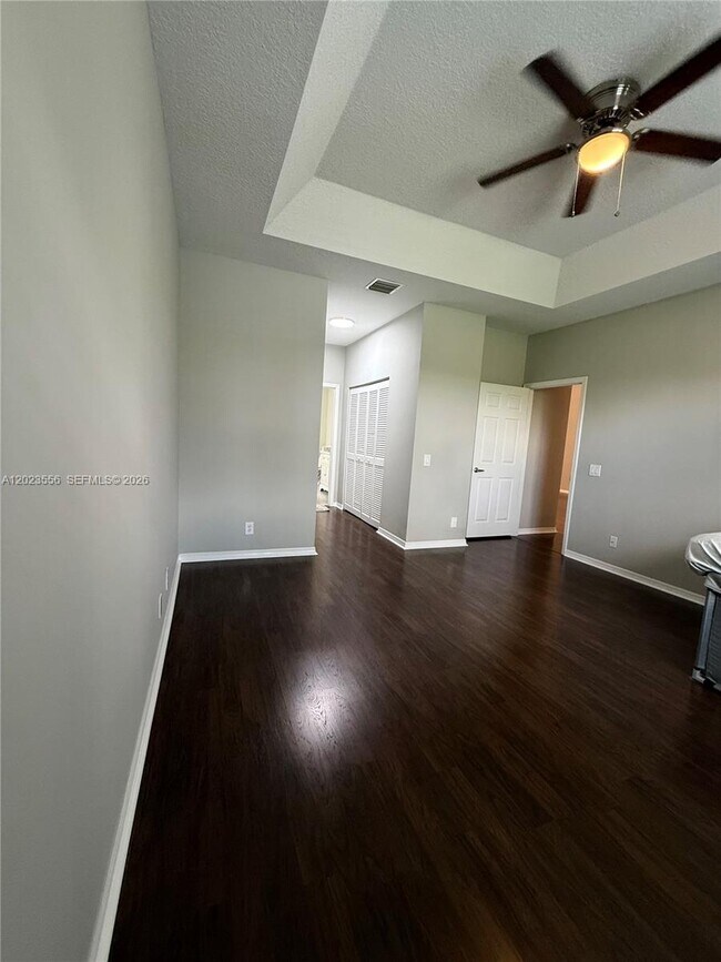 Foto del edificio - 6534 NW 80th Dr