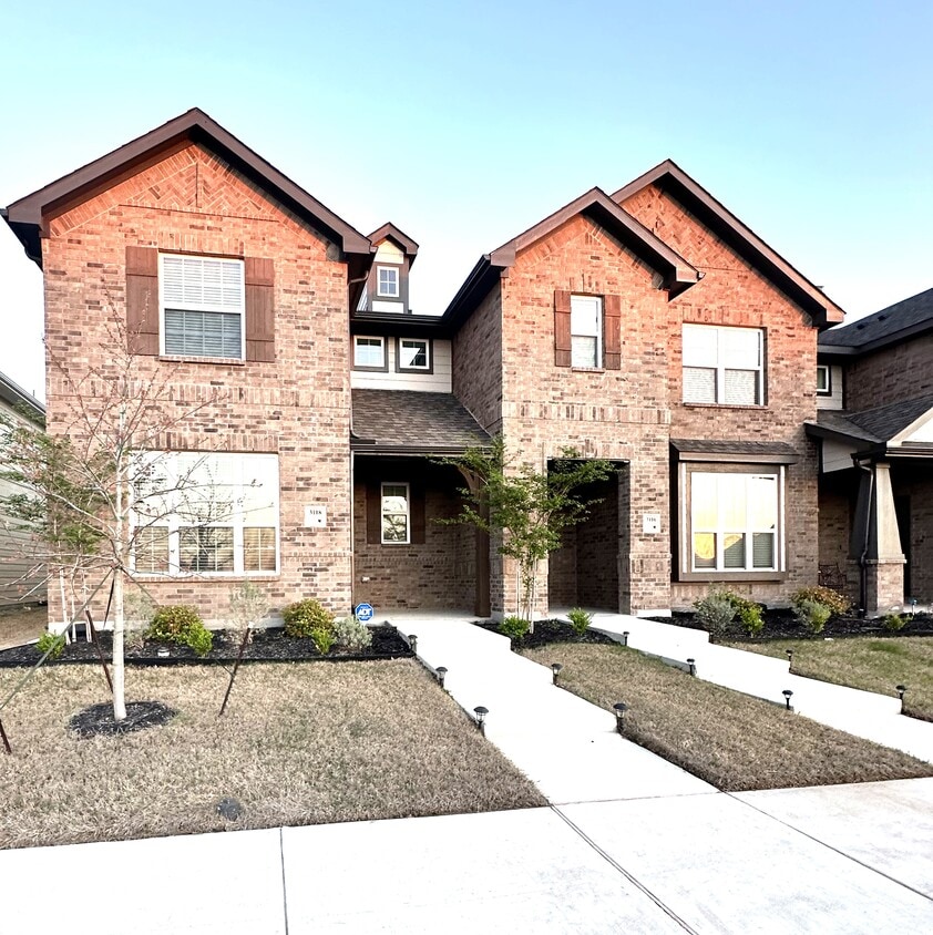 3118 Providence Pl, Crandall, TX 75114 Townhome Rentals in Crandall