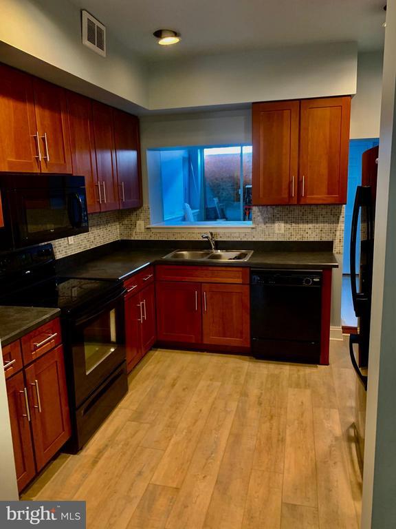 Foto del edificio - 226 N Glover St