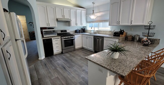 Building Photo - Beautifully Maintained Fairfield Home