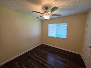 Building Photo - 21011 Rivershadows Ln