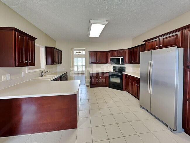 Foto del edificio - 210 Fox Hunt Ln