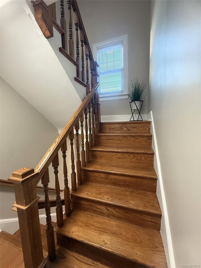 Foto del edificio - 260 Gainsborg Ave