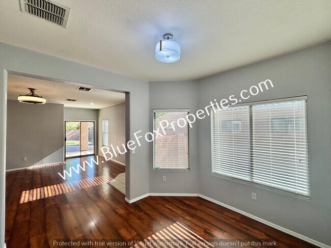 Building Photo - 11930 W Heyburn Dr