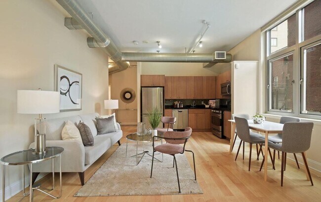 Foto del edificio - Incredible Luxury 2BR/2BA Condo Includes G...