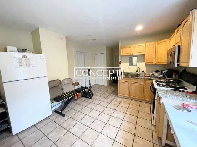 Foto del edificio - 14 Shepherd Ave