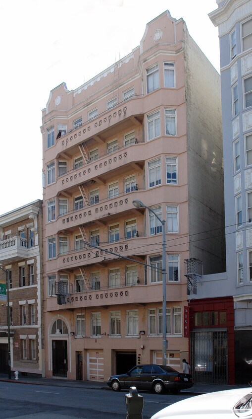 Primary Photo - Mayflower Apartments