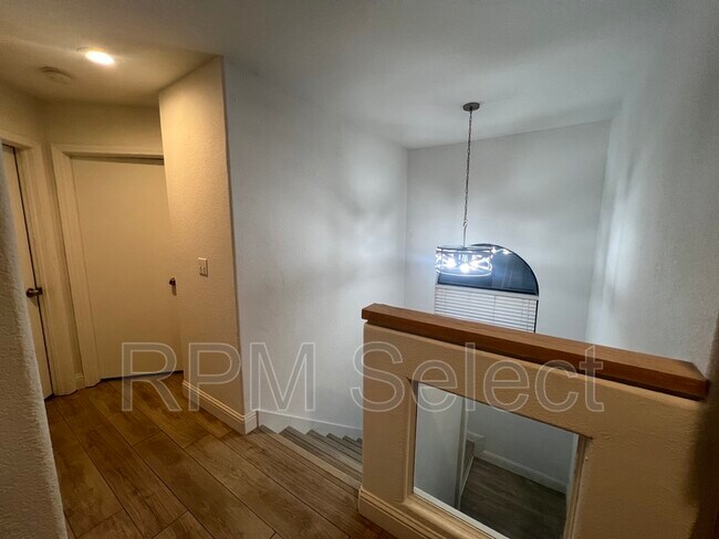 Foto del edificio - 5038 Felicia Way