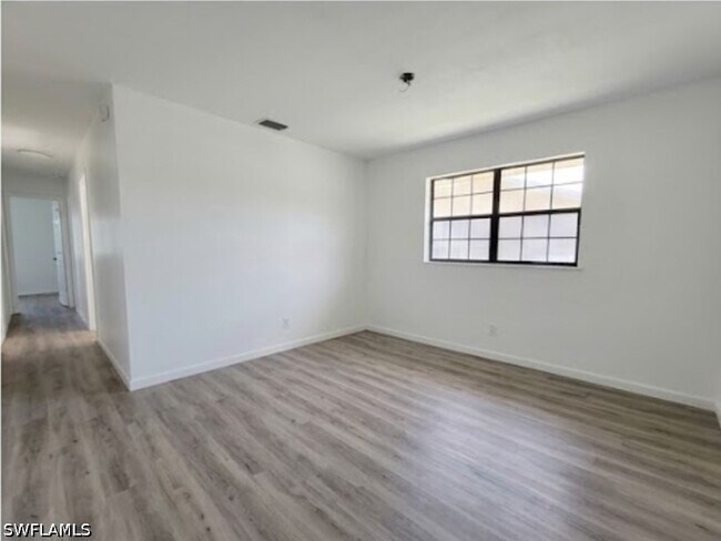 Building Photo - 11535 Chapman Ave
