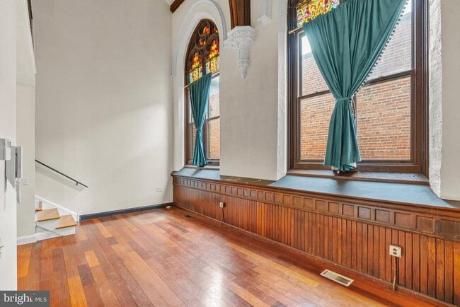 Foto del edificio - 3849 Terrace St