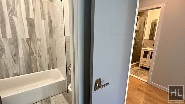 Foto del edificio - Sunny Luxurious 2BR 2BA w/ Laundry, & En S...
